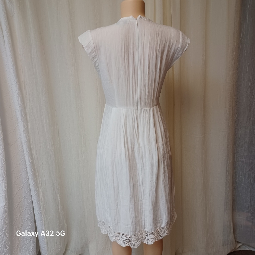 Polagram Women Size M White Dress with Pink and Blue Embroidery - Picture 7 of 15